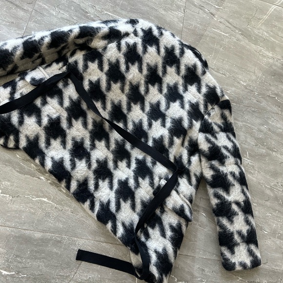 En Thread Coat Houndstooth pattern size small - Picture 6 of 9